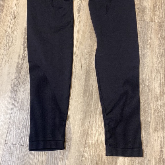 Alphalete Ozone Women’s Workout Leggings Black - Picture 11 of 14